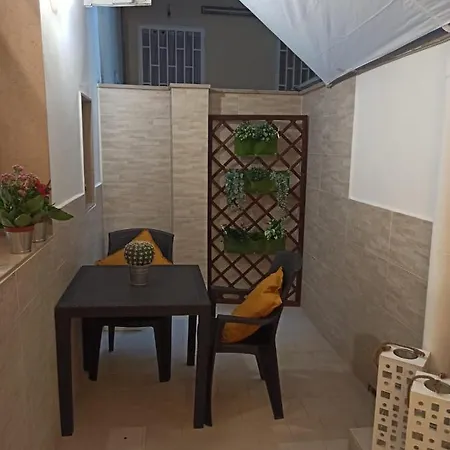 Con Cortile A 30 Mt. Dal Mare 公寓 巴里