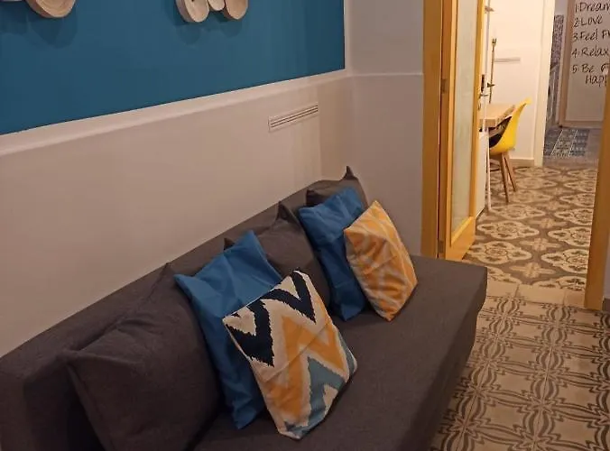 Con Cortile A 30 Mt. Dal Mare Bari